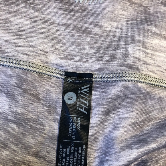 NWOT WITH Peloton Pride Flag Noir Capri Reversible Leggings - Picture 9 of 10